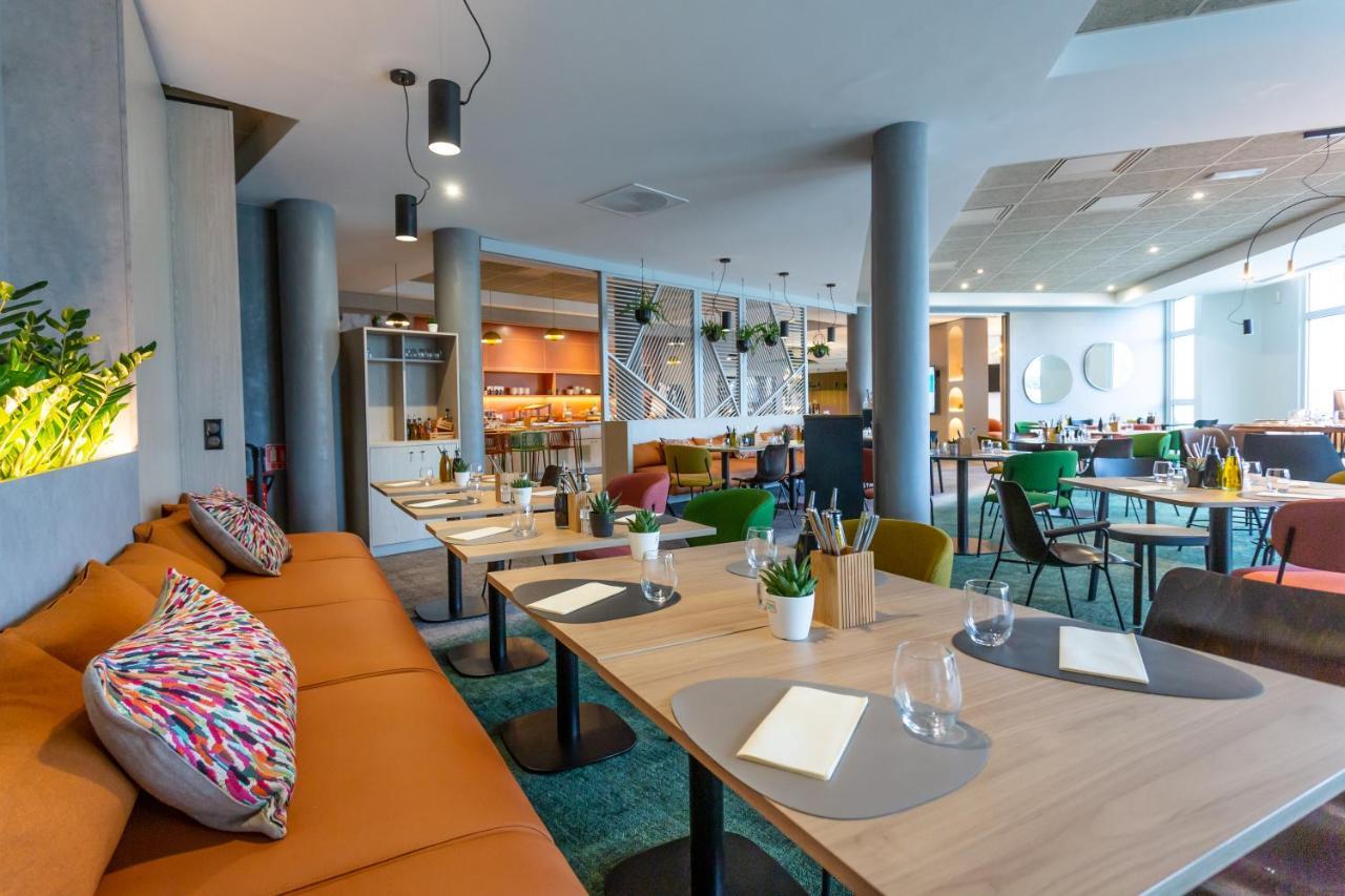 Novotel Bourges Esterno foto