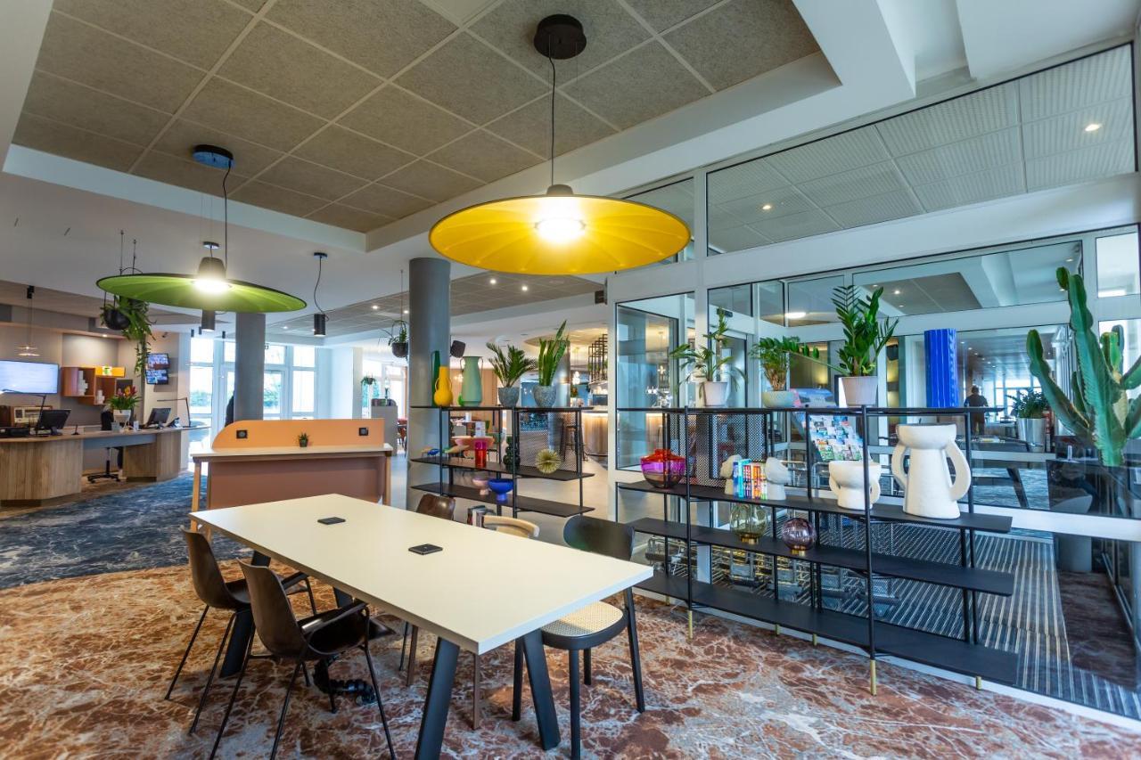 Novotel Bourges Esterno foto
