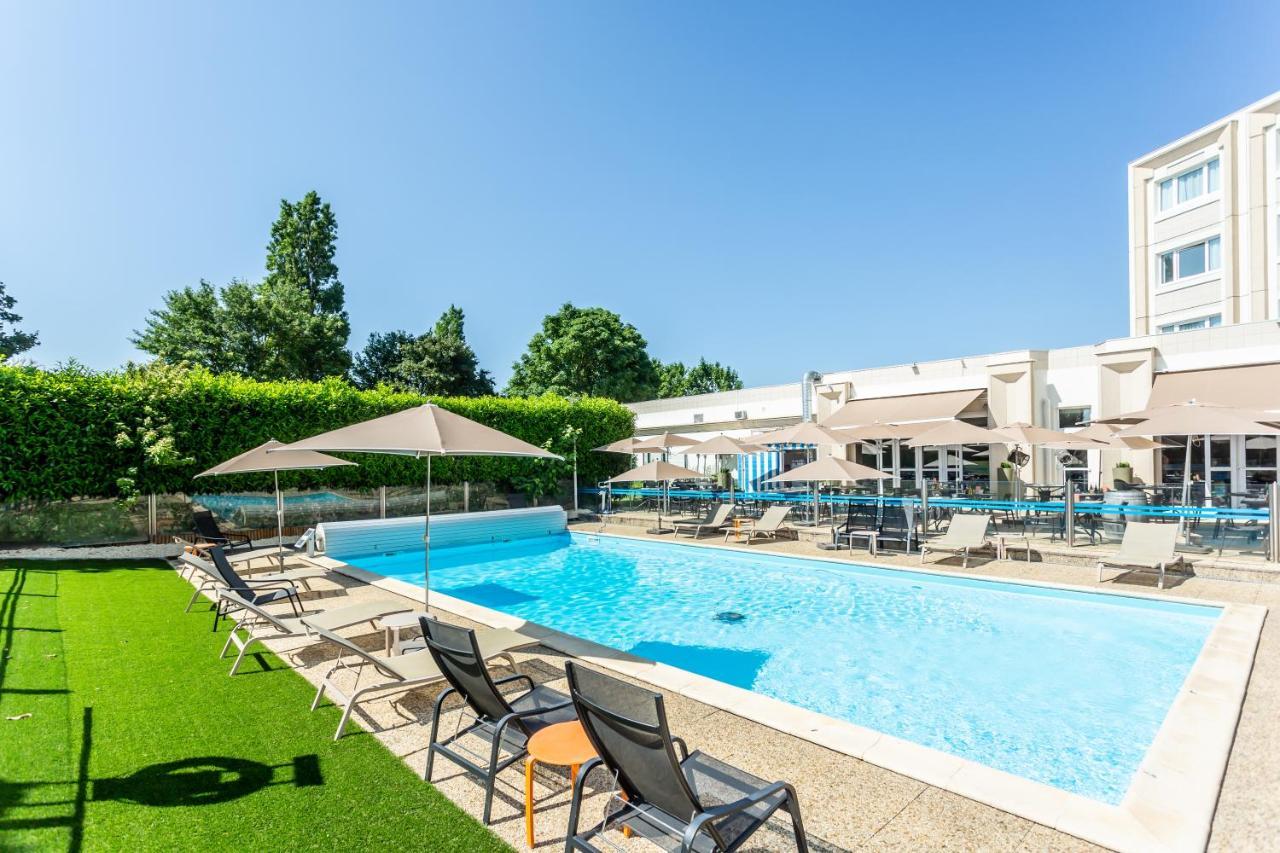 Novotel Bourges Esterno foto
