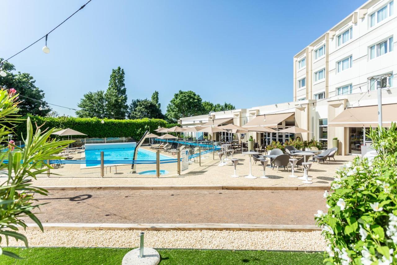 Novotel Bourges Esterno foto