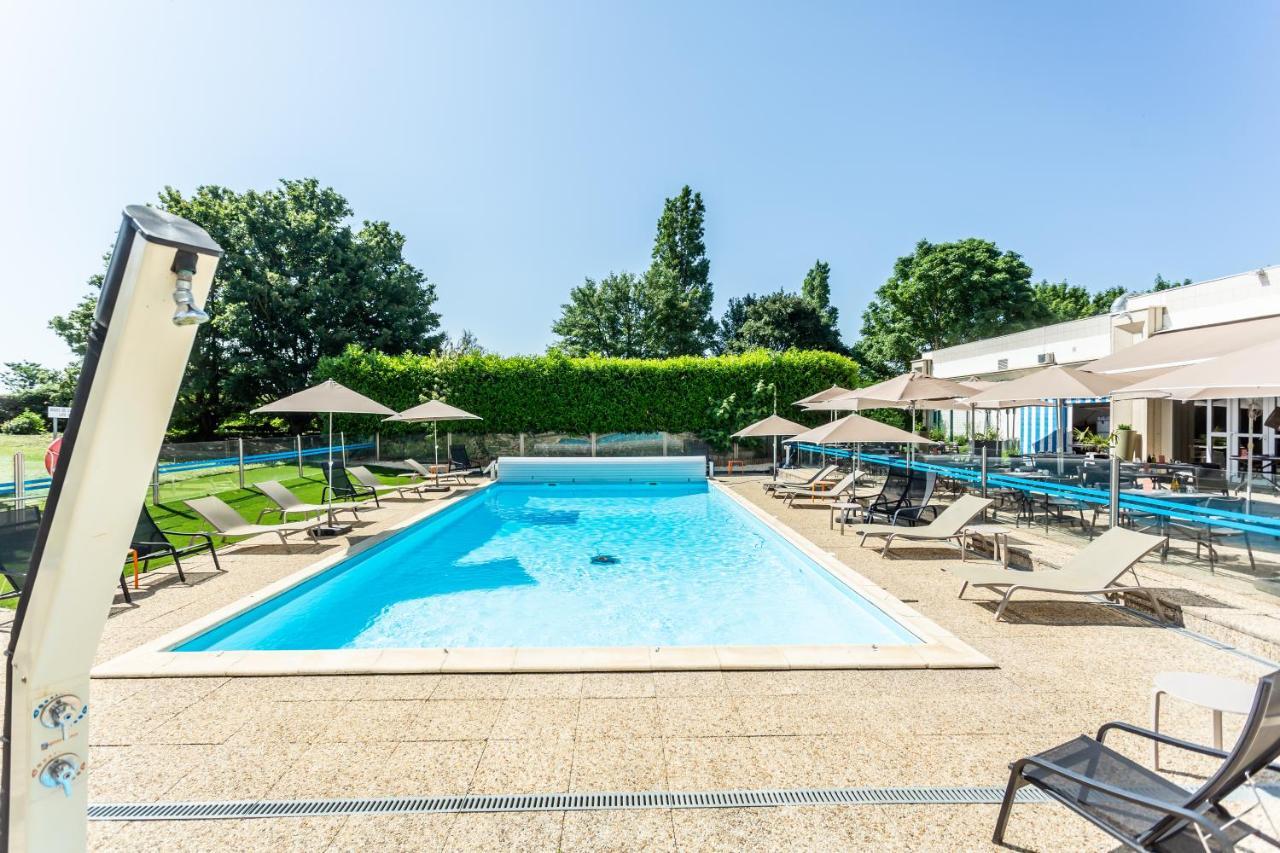 Novotel Bourges Esterno foto