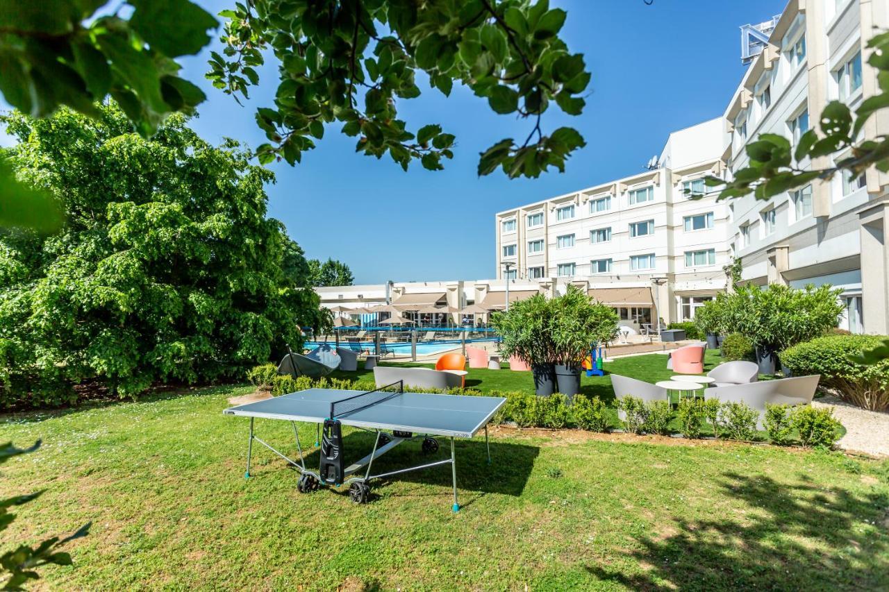 Novotel Bourges Esterno foto
