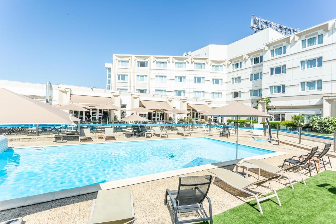 Novotel Bourges Esterno foto
