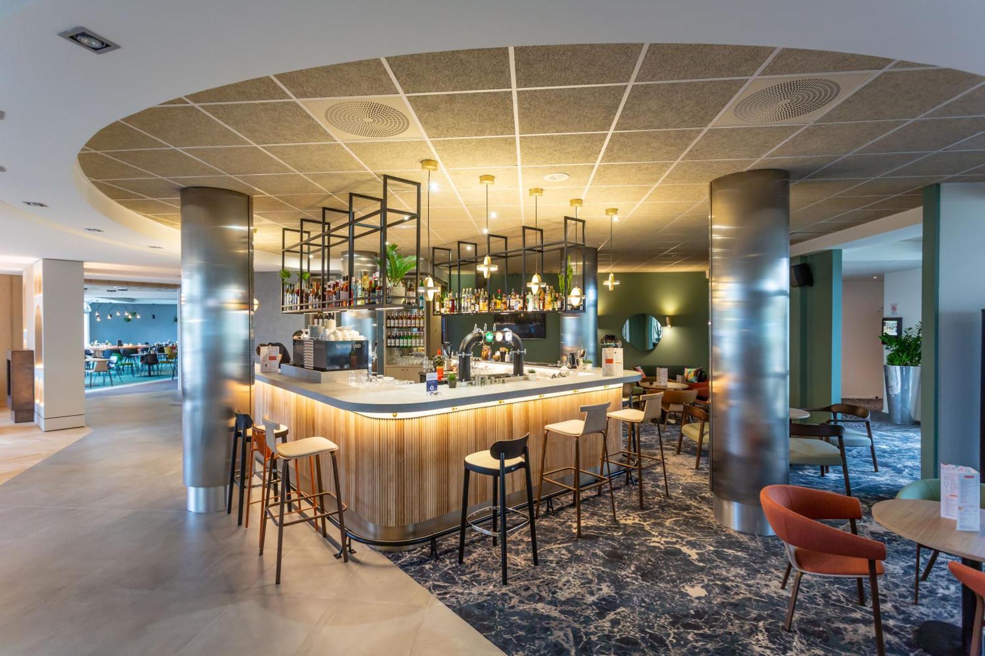 Novotel Bourges Esterno foto