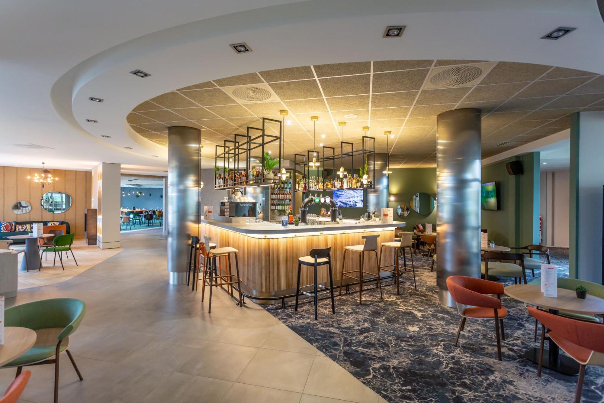 Novotel Bourges Esterno foto